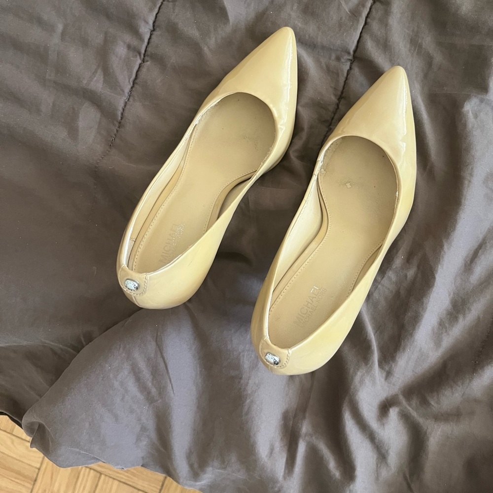 Michael Kors elegant 3 inch heels size 7.5